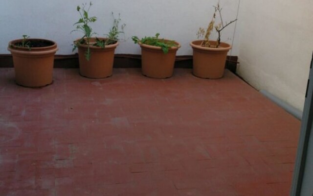 Apartment With 4 Bedrooms in València, With Terrace - 5 km From the Be