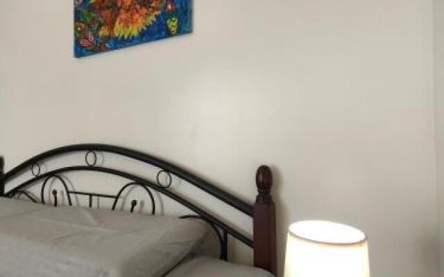 Intoy's Place