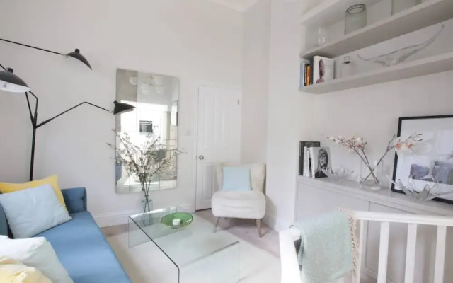 Newly Refurbished 1 Bedroom in Vibrant Notting Hill