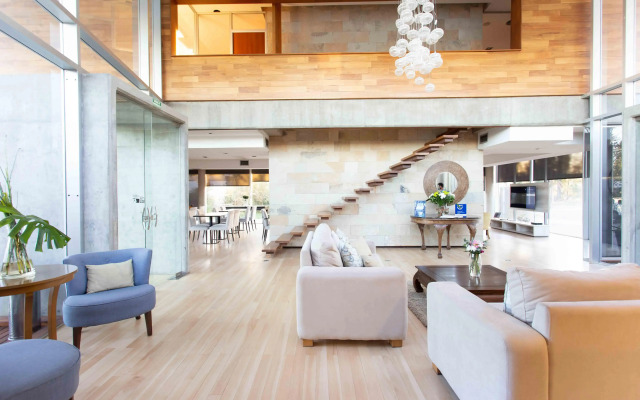 Herradura Hotel Suites