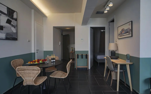 Elite Ermou Suites