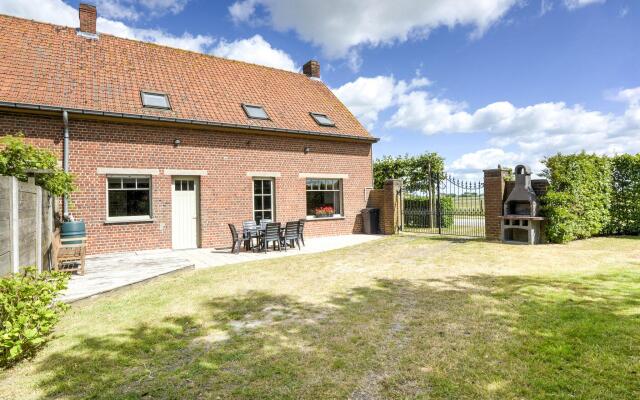 Lovely Holiday Home in Oostvleteren With Garden