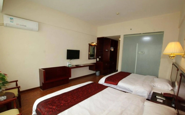 GreenTree Inn Guilin Lingui JinShan Square JinShui Road Express Hotel