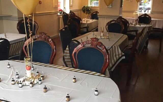 The Waverley Hotel