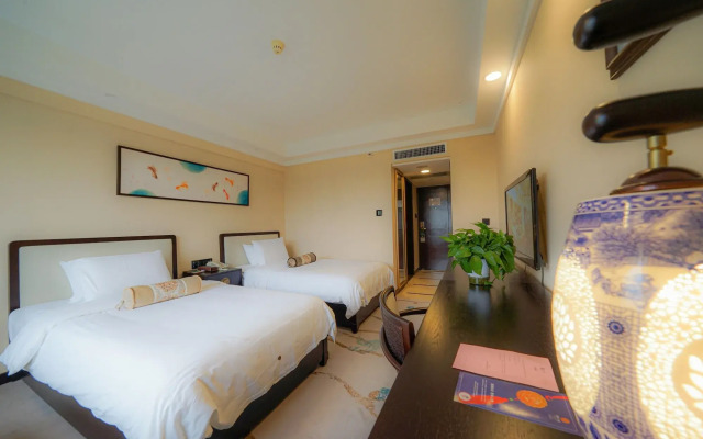 Guangdong Hotel-Free Shuttle & Registration Counter Service during Canton Fair