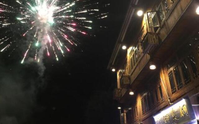 Zhaoxing Dongquan Time Traveller Inn
