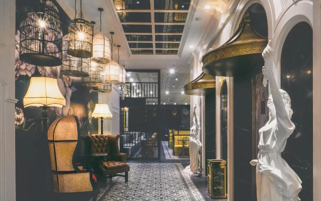 Adora Art Hotel