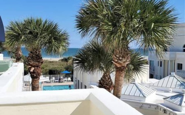 Multi-level Penthouse Deluxe - Sleeps 7 Pe112