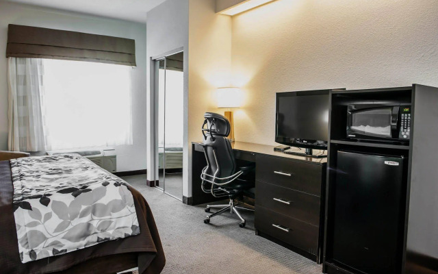 Sleep Inn & Suites