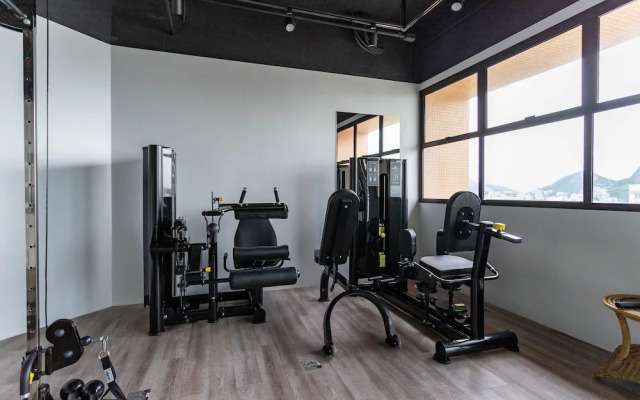 (902-A) Apartamento com Suíte no Coração Leblon