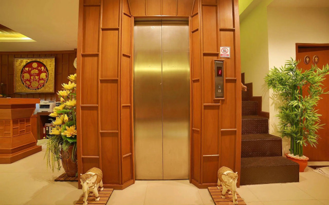 Lotus Hotel Patong