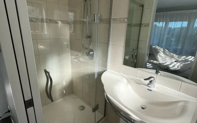 Waiake Beach Apartments