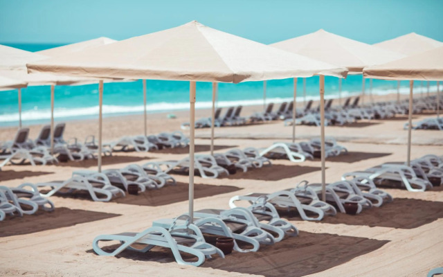 Paloma Orenda - All inclusive