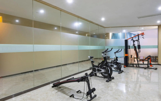 Manhattan Hotel Guilin Liangjiang Sihu Arctic Plaza