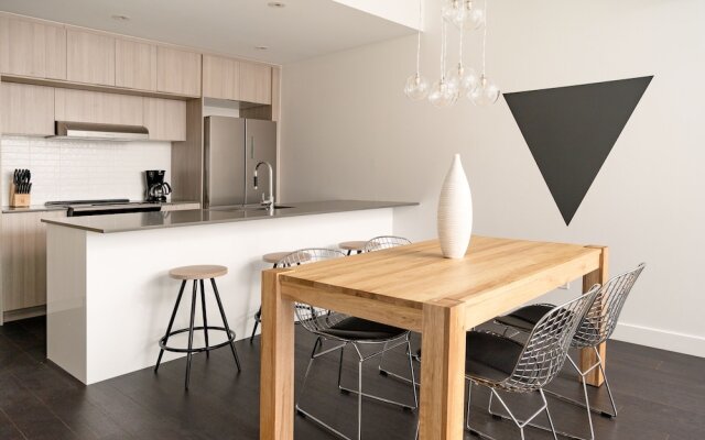 Beautiful Griffintown Suites by Sonder