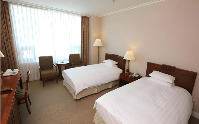 High1 Palace Hotel & CC