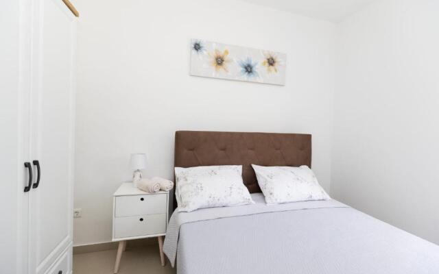 Podstrana beach appartment for 6 person