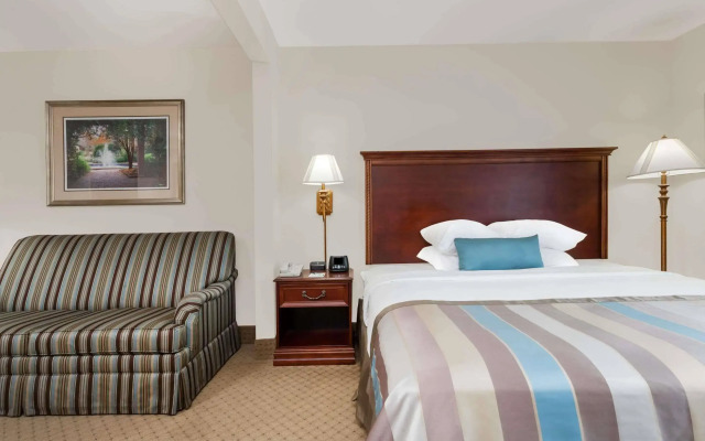 Lexington Expo Hotel by IHG