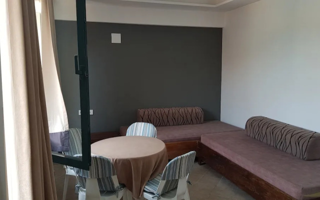 poppy apart hotel