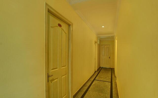 OYO 10321 Century Residency