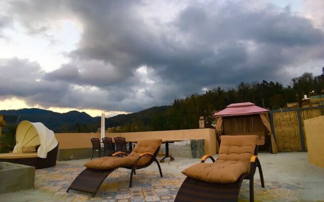 The Twelve Manor•Terraces Lodge