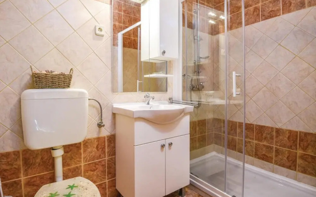 Awesome Home in Klek With Wifi and 4 Bedrooms