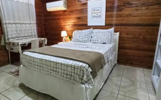 Chalé suíte com ar em Resende