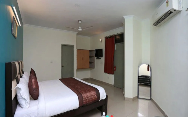 OYO 14746 Delhi Residency