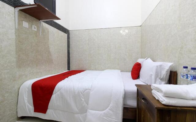 RedDoorz near Museum Gunung Merapi