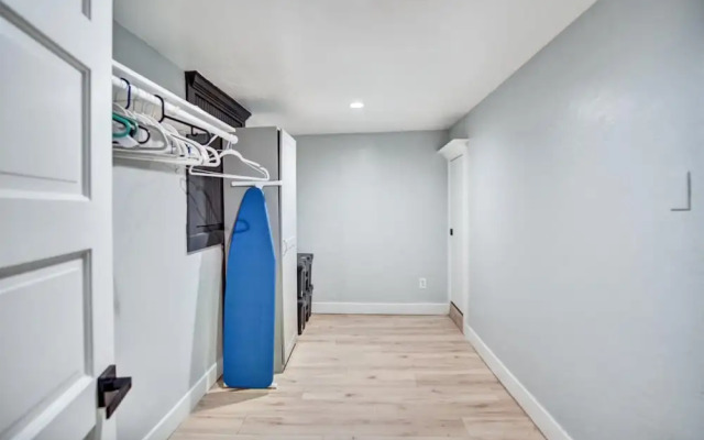 Ventura Downtown Minutes to Beaches