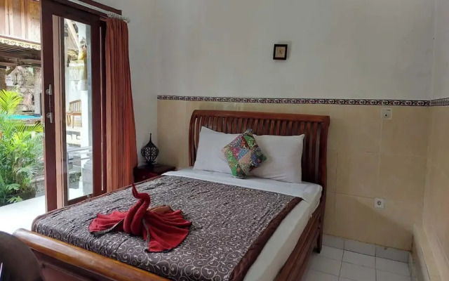 Super OYO Capital O  Pondok Ayu Homestay
