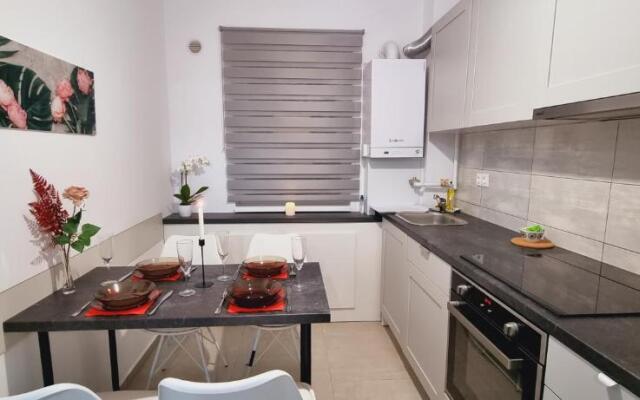 Art Apartment 2