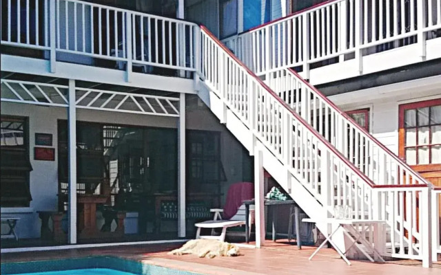 Bluesky Backpacker Lodge