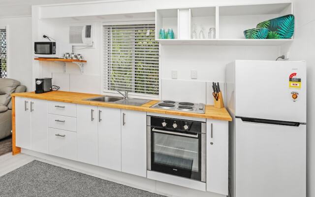 Tropical On McKenzie MK1