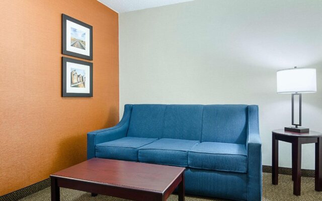 Comfort Inn & Suites Hutchinson