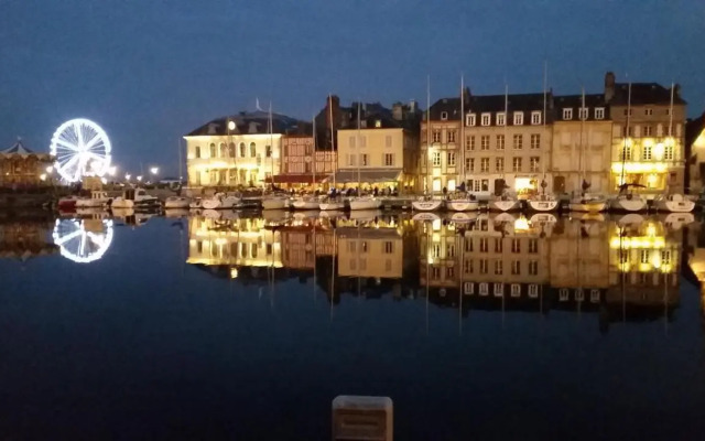 Honfleur location
