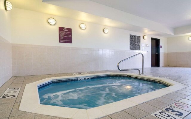 Comfort Inn & Suites Hutchinson