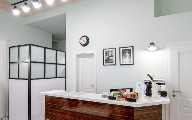 Art Deco Central Rooms