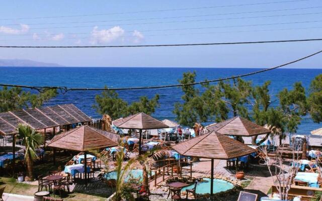 Mythos Beach Hotel