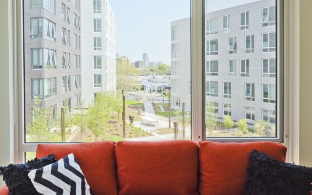 Sunny Lower Allston Suites by Sonder
