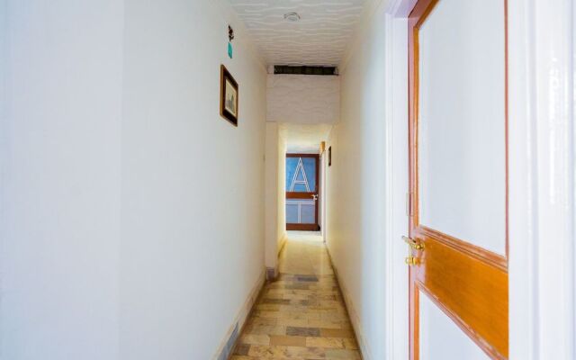 OYO 13693 Home Royal Wood 3BHK Mall Road