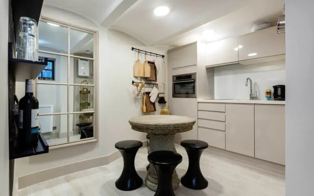 Sloane Gardens Studio