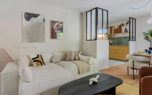 Paris West Elegant residence