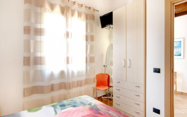 Beachside Getaway w/ Garden