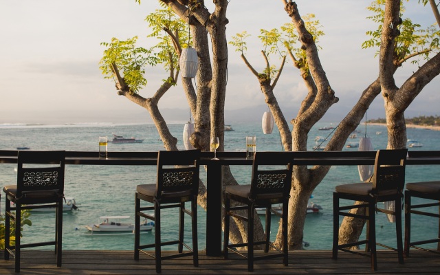 Batu Karang Lembongan Resort & Spa