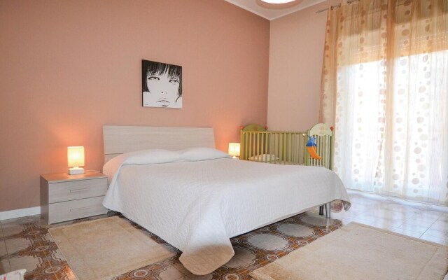 Amazing Home in Giarre With Wifi and 3 Bedrooms