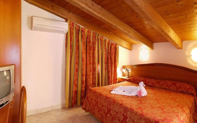 Hotel Beach 2