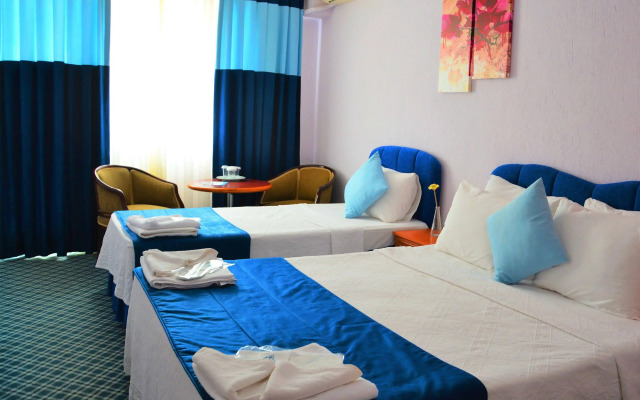 Gumuldur Mavi Deniz Otel