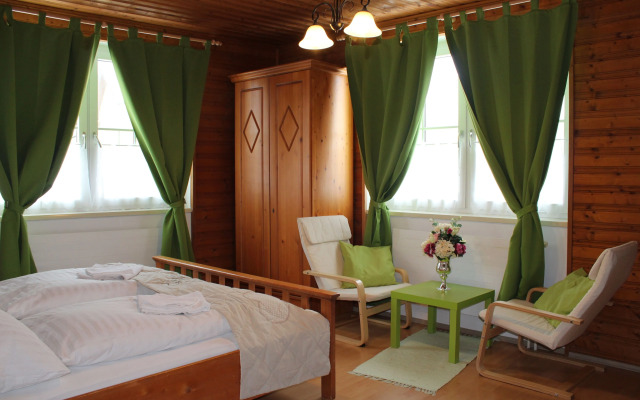 Taverna Kostalui Gasthof Pension