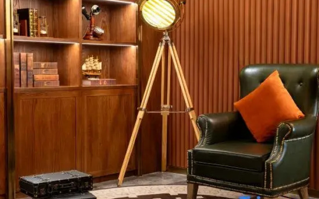 James Joyce Coffetel (Wushan Municipal Plaza)